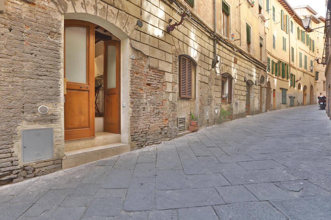 Appartamento Indipendente Vicino Piazza Del Campo Siena Bagian luar foto